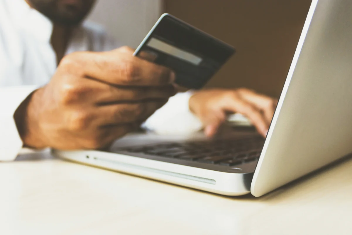 Sécurité informatique — serveurs et données chiffrées